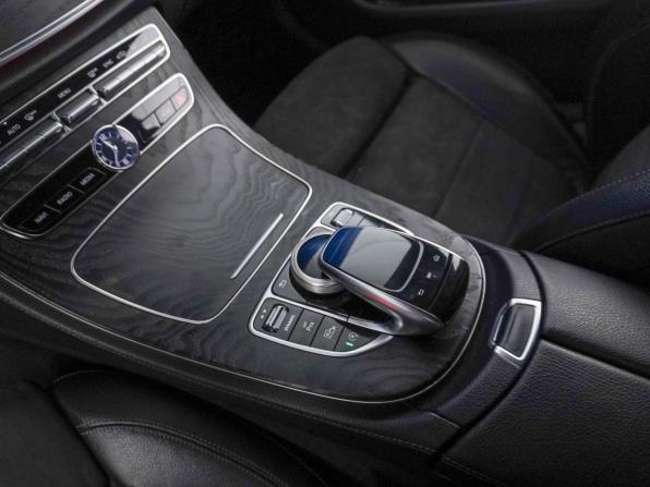 Mercedes-Benz E-Класс V (W213 S213 C238) с пробегом 2019 года, цена 2 977 077 рублей, 184111 км, седан, Автокод Объявления