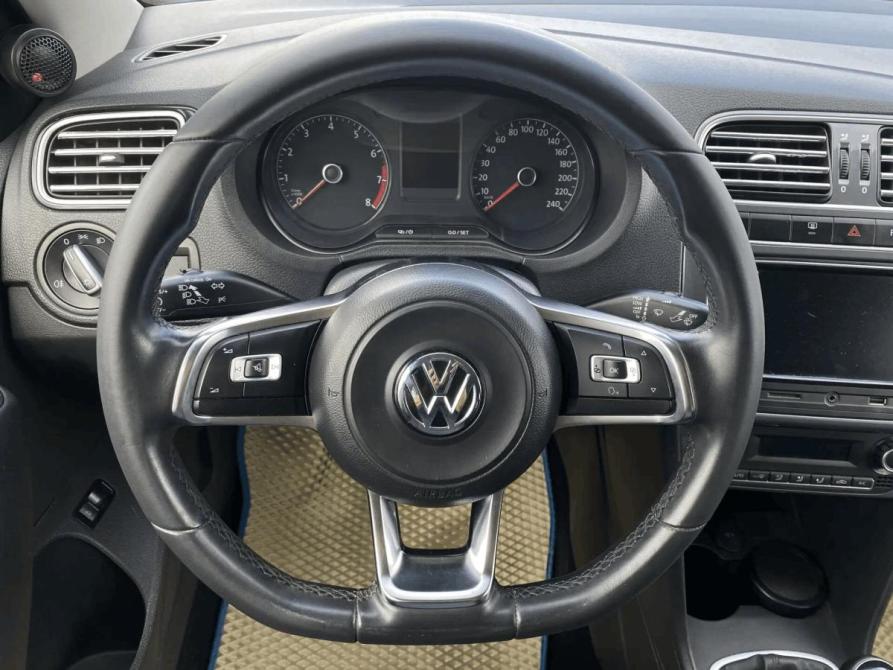 Volkswagen Polo V Рестайлинг Тверь  - изображение 11