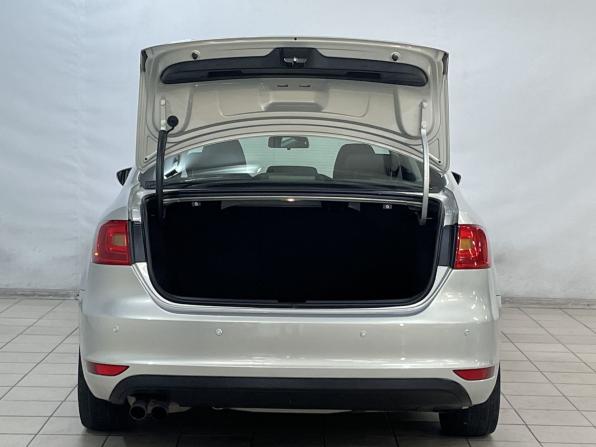 Volkswagen Jetta VI с пробегом 2011 года, цена 979 000 рублей, 160951 км, седан, Автокод Объявления