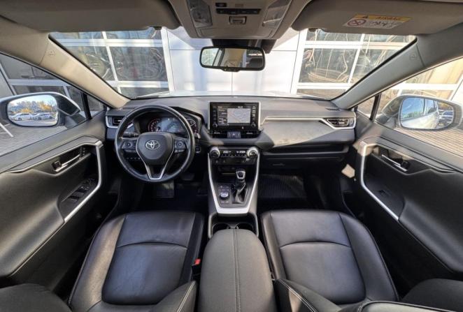 Toyota RAV4 V (XA50) с пробегом 2019 года, цена 3 610 000 рублей, 84047 км, внедорожник, Автокод Объявления