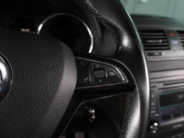 Skoda Yeti I Рестайлинг с пробегом 2014 года, цена 899 000 рублей, 145272 км, внедорожник, Автокод Объявления