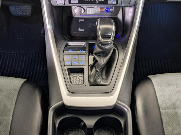 Toyota RAV4 V (XA50) с пробегом 2021 года, цена 3 699 000 рублей, 160000 км, внедорожник, Автокод Объявления