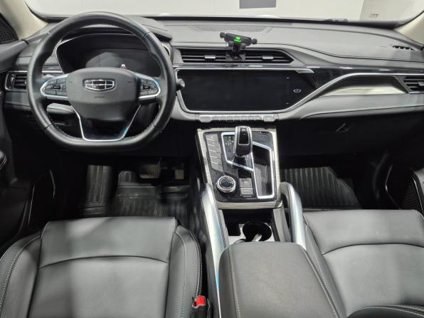 Geely Atlas Pro с пробегом 2024 года, цена 1 949 000 рублей, 62000 км, внедорожник, Автокод Объявления