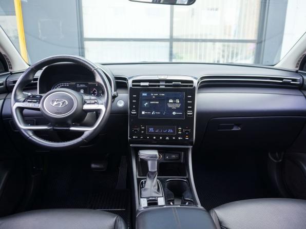 Hyundai Tucson IV с пробегом 2023 года, цена 3 300 000 рублей, 60916 км, внедорожник, Автокод Объявления