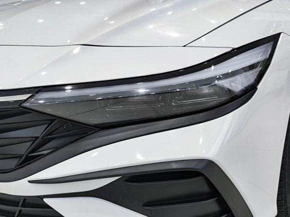 Hyundai Elantra VII (CN7) Рестайлинг с пробегом 2024 года, цена 1 880 000 рублей, 124000 км, седан, Автокод Объявления