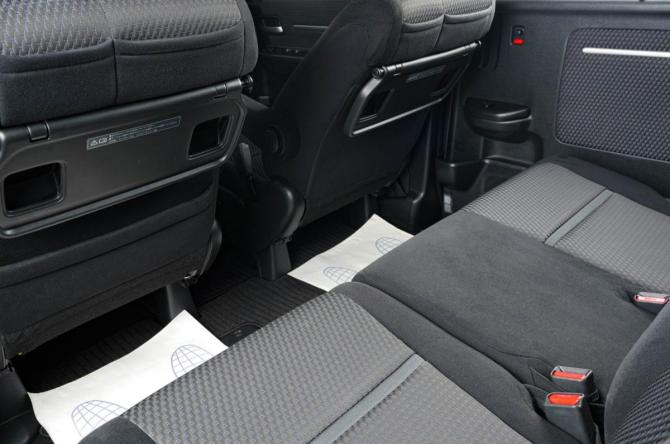 Honda Stepwgn V с пробегом 2016 года, цена 1 799 000 рублей, 135000 км, минивэн, Автокод Объявления