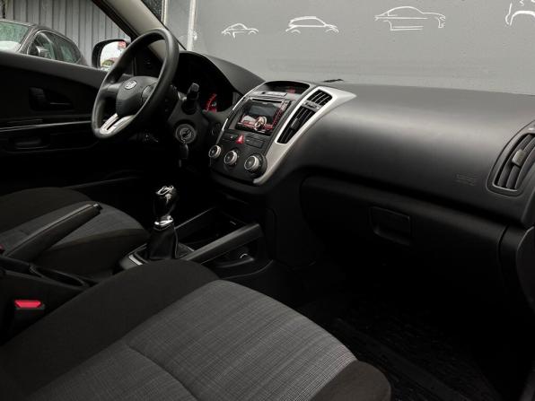 Kia Ceed I Рестайлинг с пробегом 2012 года, цена 597 800 рублей, 203295 км, хэтчбек, Автокод Объявления