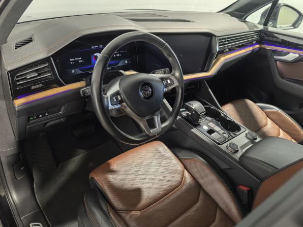 Volkswagen Touareg III с пробегом 2019 года, цена 4 799 700 рублей, 76950 км, внедорожник, Автокод Объявления