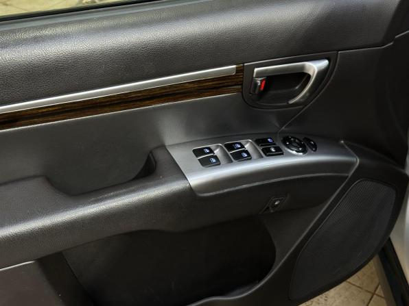 Hyundai Santa Fe II Рестайлинг с пробегом 2012 года, цена 1 130 000 рублей, 243000 км, внедорожник, Автокод Объявления