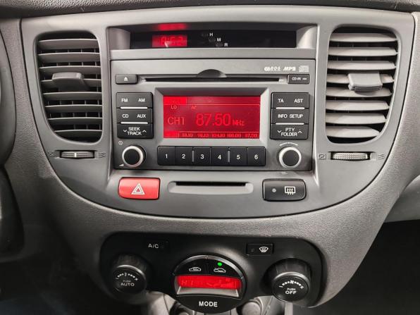 Kia Rio II Рестайлинг с пробегом 2011 года, цена 575 000 рублей, 199740 км, хэтчбек, Автокод Объявления