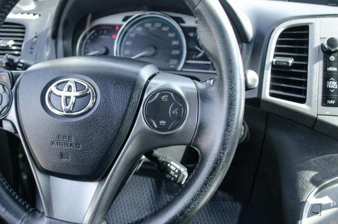 Toyota Venza I Рестайлинг с пробегом 2013 года, цена 2 099 000 рублей, 260000 км, внедорожник, Автокод Объявления