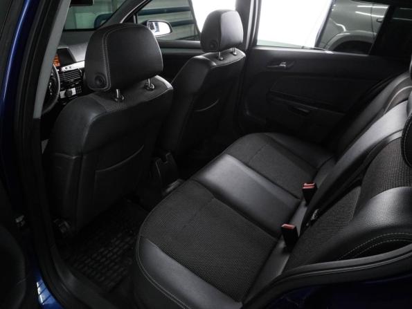 Opel Astra H Рестайлинг с пробегом 2010 года, цена 699 000 рублей, 164784 км, хэтчбек, Автокод Объявления