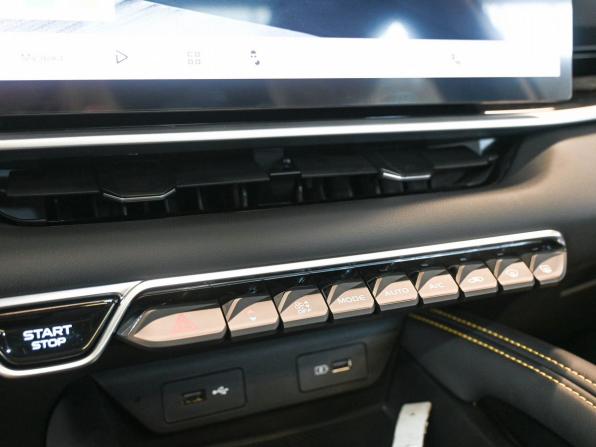 Geely Coolray I Рестайлинг с пробегом 2025 года, цена 2 759 900 рублей, 35 км, внедорожник, Автокод Объявления