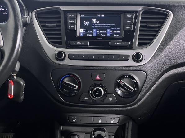 Hyundai Solaris II с пробегом 2018 года, цена 1 490 000 рублей, 126239 км, седан, Автокод Объявления