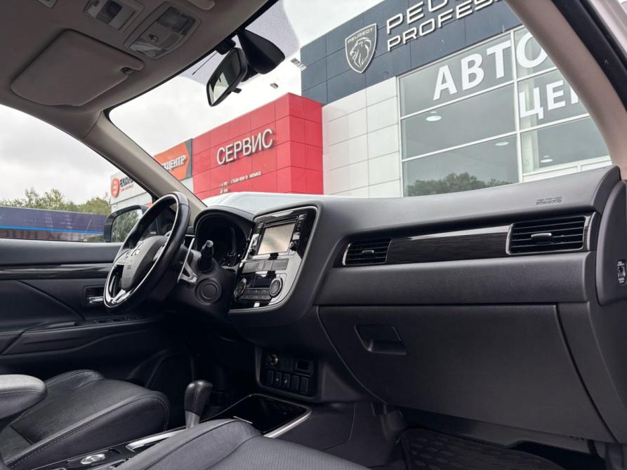 Mitsubishi Outlander III Рестайлинг 2 Тверь  - изображение 33
