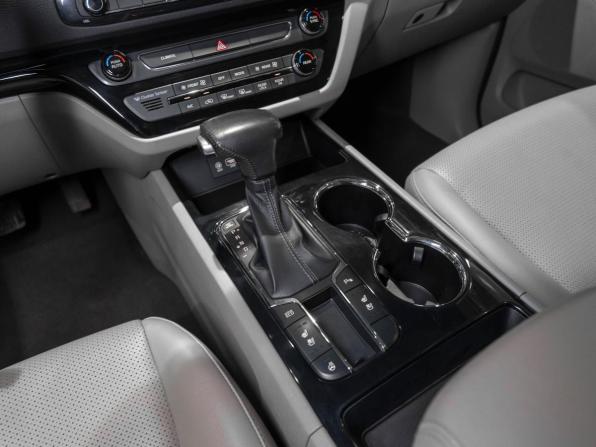 Kia Carnival III с пробегом 2018 года, цена 2 645 000 рублей, 186632 км, минивэн, Автокод Объявления