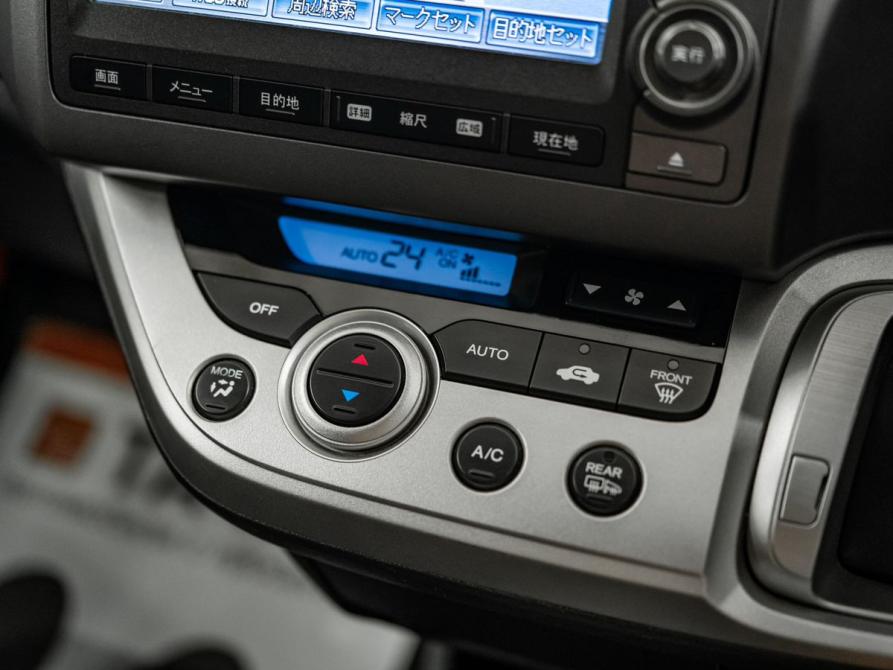 Honda Stream II Рестайлинг Красноярск  - изображение 14