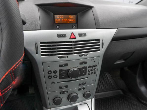 Opel Astra H Рестайлинг с пробегом 2011 года, цена 469 000 рублей, 206719 км, седан, Автокод Объявления