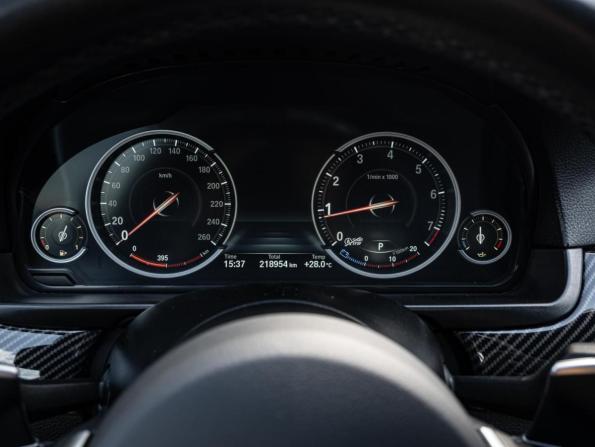 BMW 5 серии VI (F10/F11/F07) Рестайлинг с пробегом 2013 года, цена 2 100 000 рублей, 218954 км, седан, Автокод Объявления