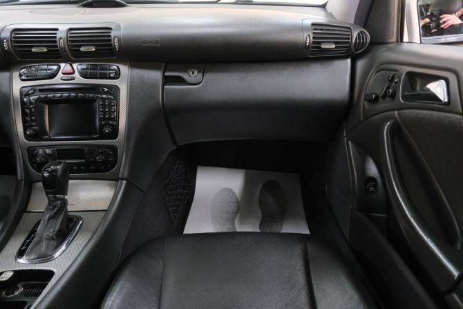 Mercedes-Benz C-Класс II (W203) с пробегом 2002 года, цена 659 000 рублей, 327854 км, хэтчбек, Автокод Объявления