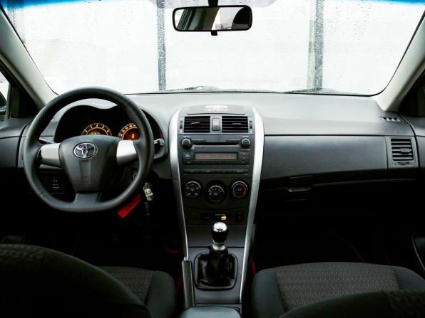 Toyota Corolla X (E140 E150) Рестайлинг с пробегом 2010 года, цена 935 000 рублей, 293105 км, седан, Автокод Объявления