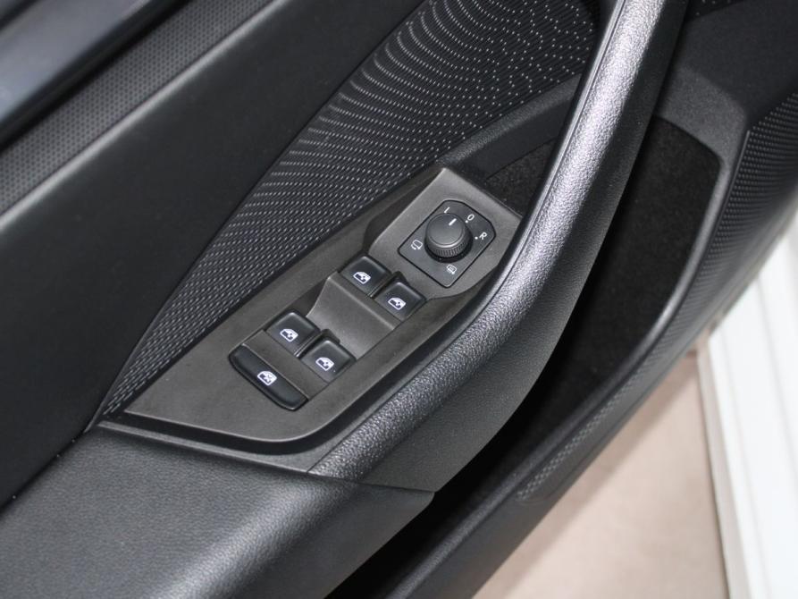 Skoda Octavia IV (A8) Старый Оскол  - изображение 12