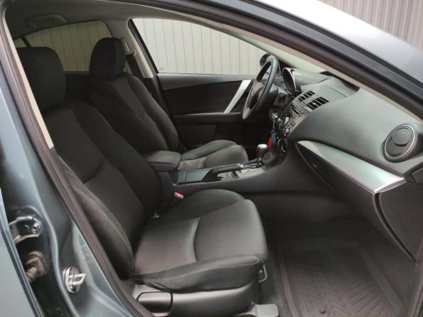 Mazda 3 II (BL) Рестайлинг с пробегом 2012 года, цена 1 029 000 рублей, 184252 км, седан, Автокод Объявления