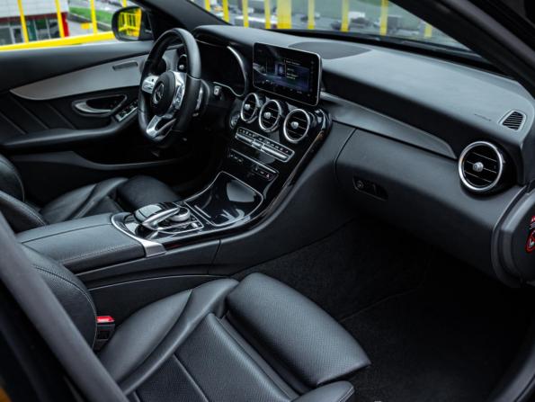 Mercedes-Benz C-Класс IV (W205) Рестайлинг с пробегом 2019 года, цена 3 249 000 рублей, 76700 км, седан, Автокод Объявления