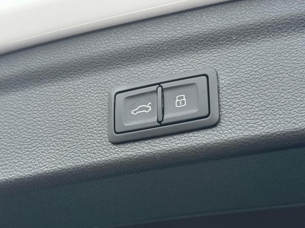 Audi Q3 II (F3) с пробегом 2026 года, цена 3 850 000 рублей, 10 км, внедорожник, Автокод Объявления