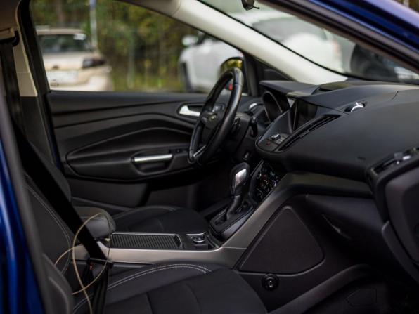 Ford Kuga II Рестайлинг с пробегом 2018 года, цена 1 399 000 рублей, 98826 км, внедорожник, Автокод Объявления