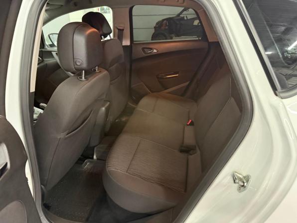 Opel Astra J Рестайлинг с пробегом 2013 года, цена 797 000 рублей, 179034 км, хэтчбек, Автокод Объявления