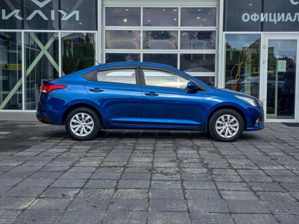 Hyundai Solaris II Рестайлинг с пробегом 2022 года, цена 1 750 000 рублей, 38530 км, седан, Автокод Объявления