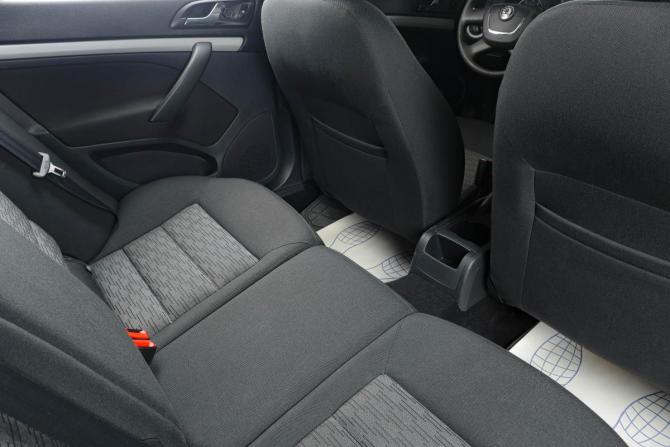 Skoda Octavia II (A5) Рестайлинг с пробегом 2012 года, цена 949 000 рублей, 129903 км, лифтбек, Автокод Объявления