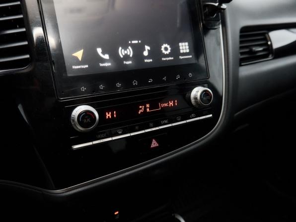 Mitsubishi Outlander III Рестайлинг 3 с пробегом 2021 года, цена 2 239 000 рублей, 127373 км, внедорожник, Автокод Объявления