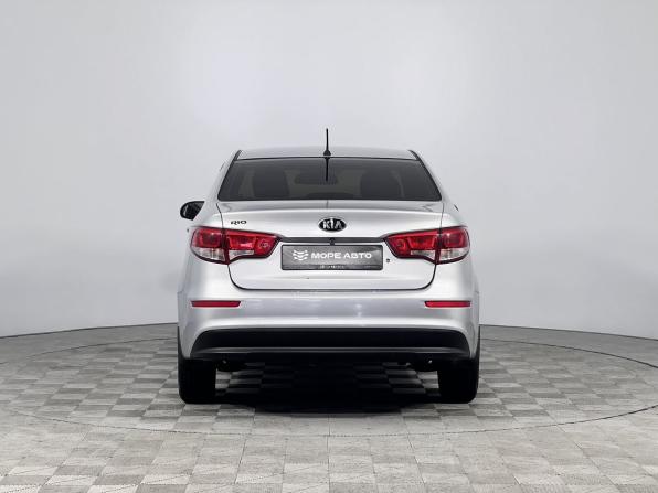 Kia Rio III Рестайлинг с пробегом 2015 года, цена 850 000 рублей, 248768 км, седан, Автокод Объявления