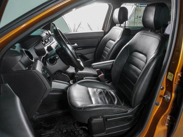 Dacia Duster II с пробегом 2018 года, цена 1 739 000 рублей, 189854 км, внедорожник, Автокод Объявления