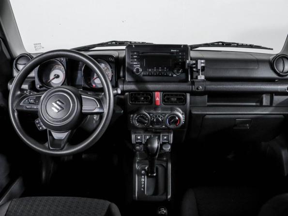 Suzuki Jimny IV с пробегом 2019 года, цена 2 799 000 рублей, 79726 км, внедорожник, Автокод Объявления