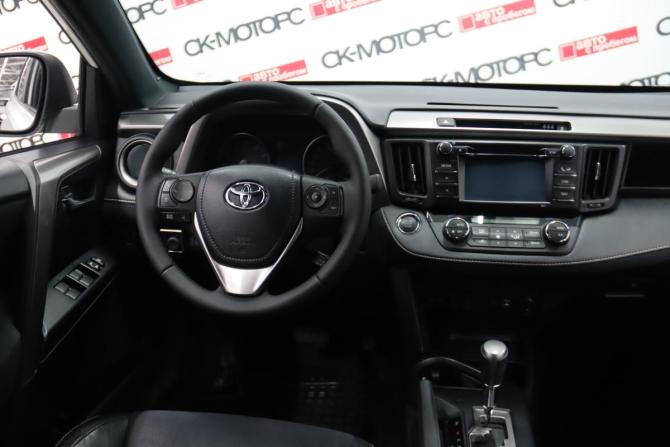 Toyota RAV4 IV (XA40) Рестайлинг с пробегом 2016 года, цена 2 695 950 рублей, 63777 км, внедорожник, Автокод Объявления