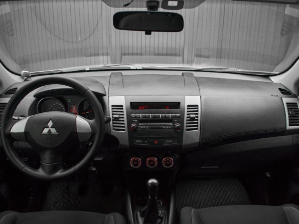 Mitsubishi Outlander II Рестайлинг с пробегом 2009 года, цена 1 080 000 рублей, 209427 км, внедорожник, Автокод Объявления