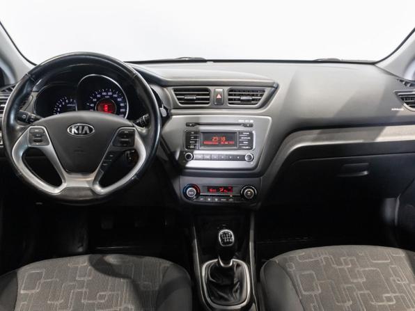 Kia Rio III с пробегом 2015 года, цена 960 000 рублей, 61050 км, хэтчбек, Автокод Объявления