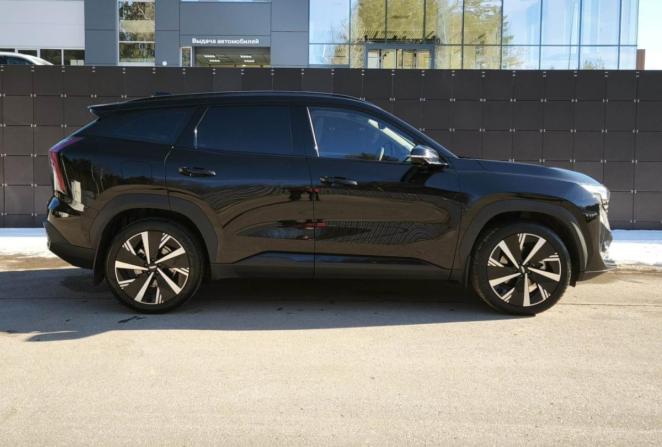 Geely Atlas II с пробегом 2024 года, цена 3 499 000 рублей, 8084 км, внедорожник, Автокод Объявления