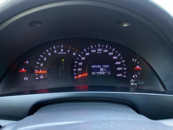 Toyota Camry VI (XV40) Рестайлинг с пробегом 2010 года, цена 1 180 000 рублей, 239000 км, седан, Автокод Объявления