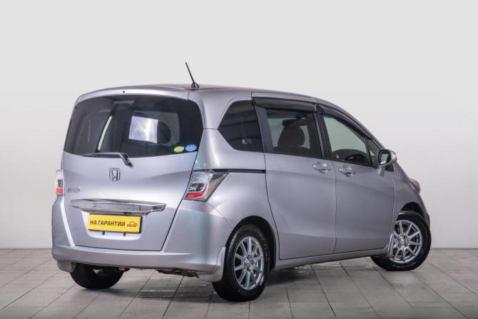 Honda Freed I Рестайлинг с пробегом 2012 года, цена 1 099 000 рублей, 194500 км, компактвэн, Автокод Объявления