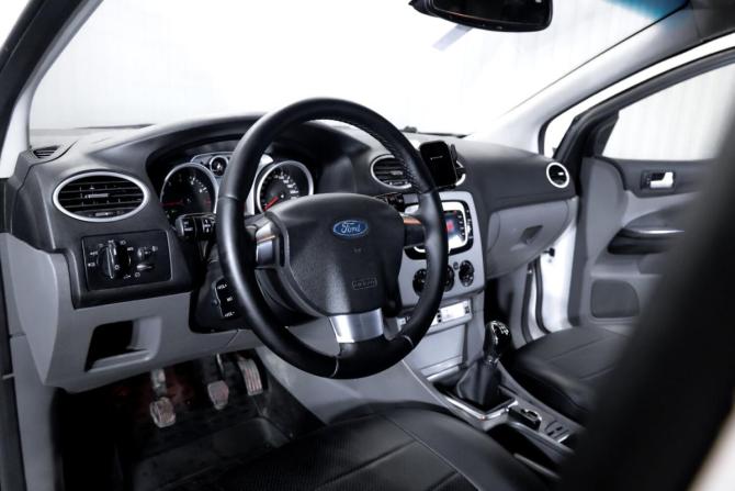 Ford Focus II Рестайлинг с пробегом 2008 года, цена 550 000 рублей, 242092 км, универсал, Автокод Объявления