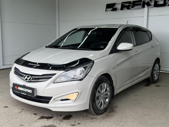 Hyundai Solaris I Рестайлинг с пробегом 2016 года, цена 999 000 рублей, 132200 км, хэтчбек, Автокод Объявления