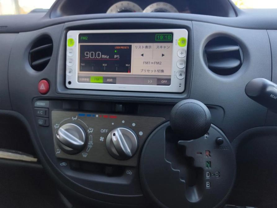 Toyota Sienta I Рестайлинг 2 Санкт-Петербург  - изображение 16