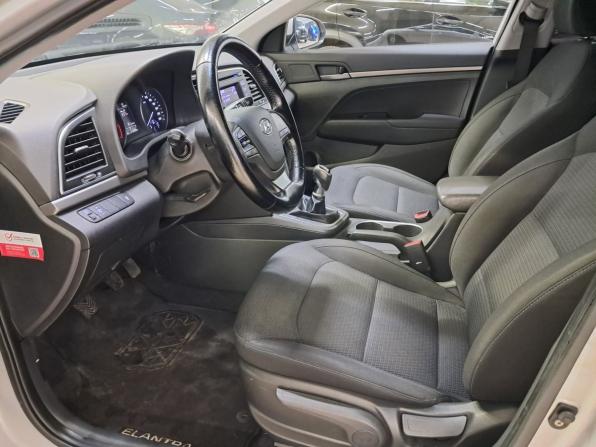 Hyundai Elantra VI (AD) с пробегом 2016 года, цена 1 095 000 рублей, 212227 км, седан, Автокод Объявления