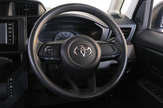 Toyota Roomy I Рестайлинг с пробегом 2021 года, цена 1 279 000 рублей, 83000 км, микровэн, Автокод Объявления
