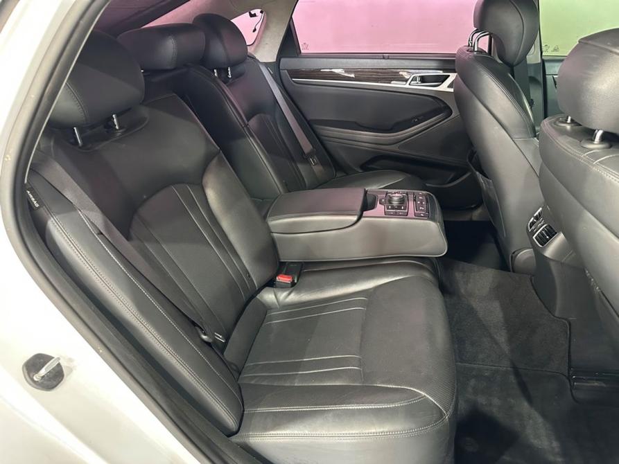 Hyundai Genesis II Москва  - изображение 10