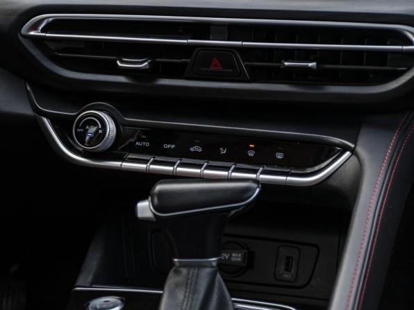 Changan Eado Plus с пробегом 2023 года, цена 1 599 000 рублей, 102076 км, седан, Автокод Объявления